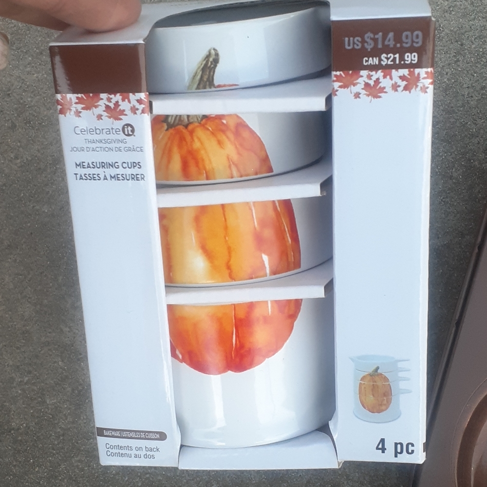 4 Pc Pumpkin Pie /CAKE PAN Autumn Fall Baking Mold, Measure Cup - Picture 3 of 6